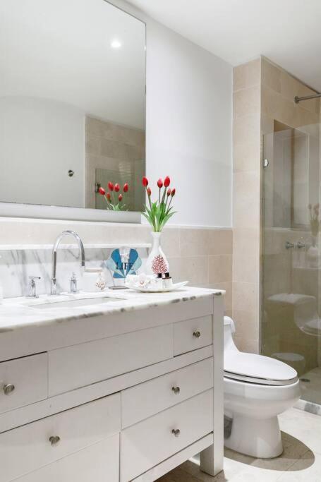Location & Comfort In The Walled Cartagena