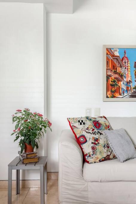 Location & Comfort In The Walled Cartagena