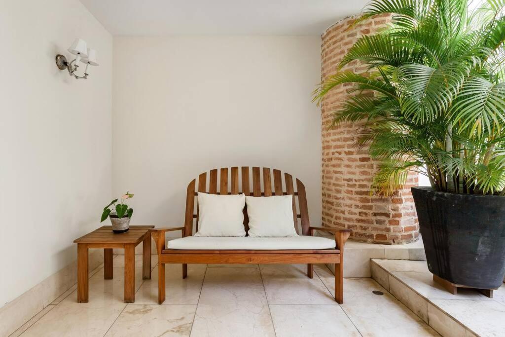 Apartamento Location & Comfort In The Walled Cartagena