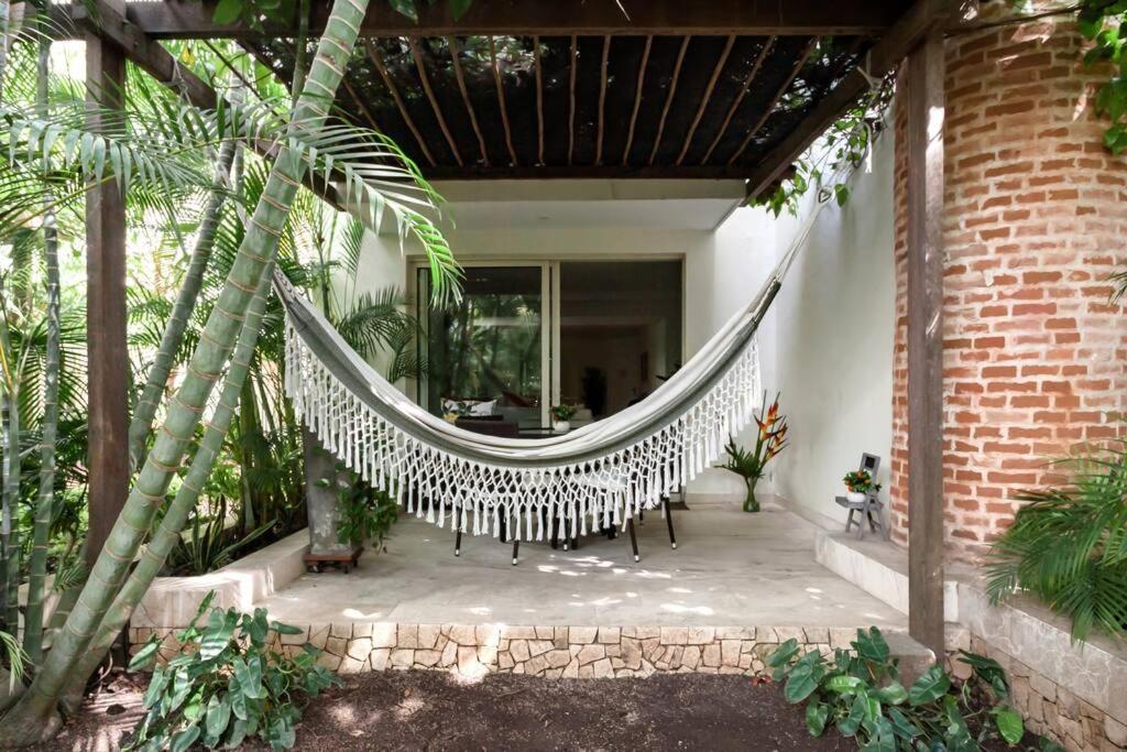 Location & Comfort In The Walled